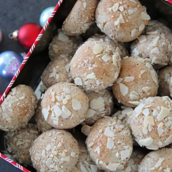 Marzipan bites